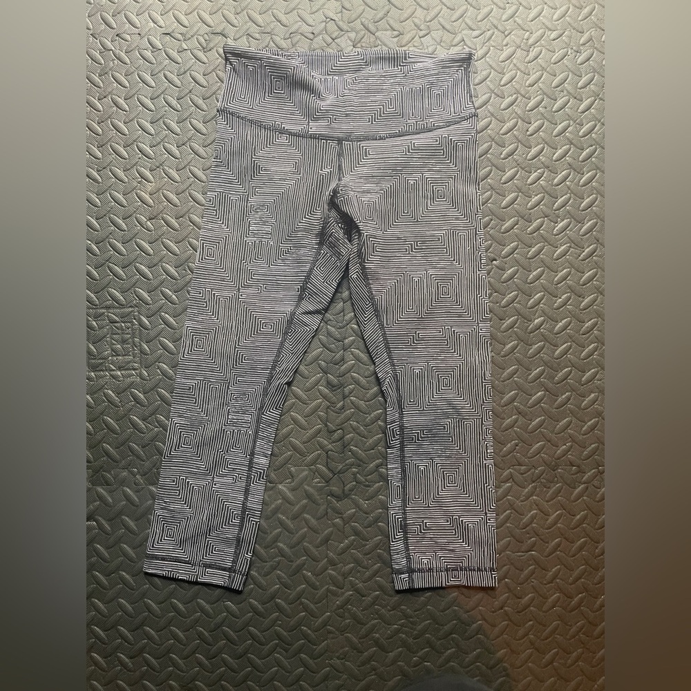 Lululemon Athletica Black and White Geometric Leggings